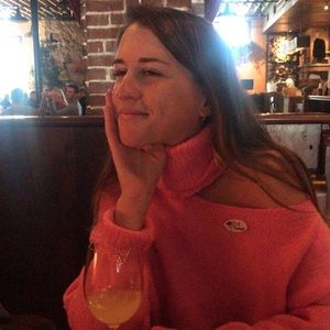 Meet your Posher, Alexandra